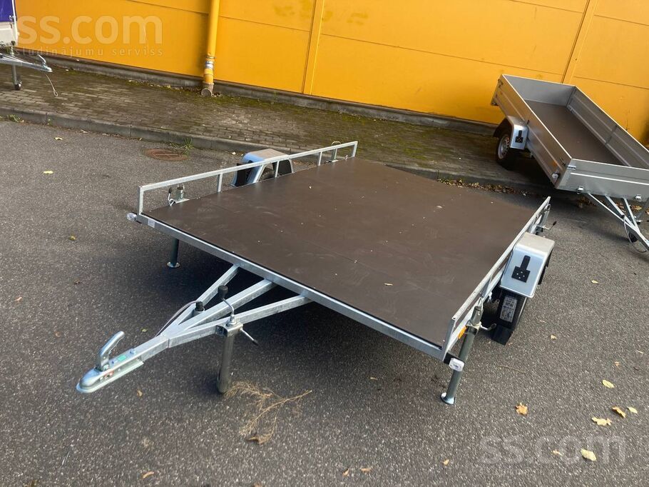 transport-other-trailers-49759069.800