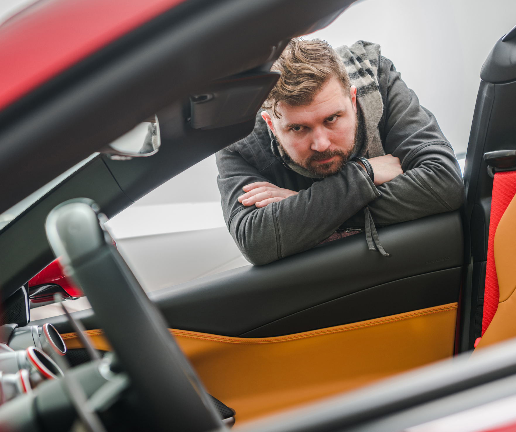 Kādus auto Latvijā izvēlas visvairāk- lietotus vai jaunus?